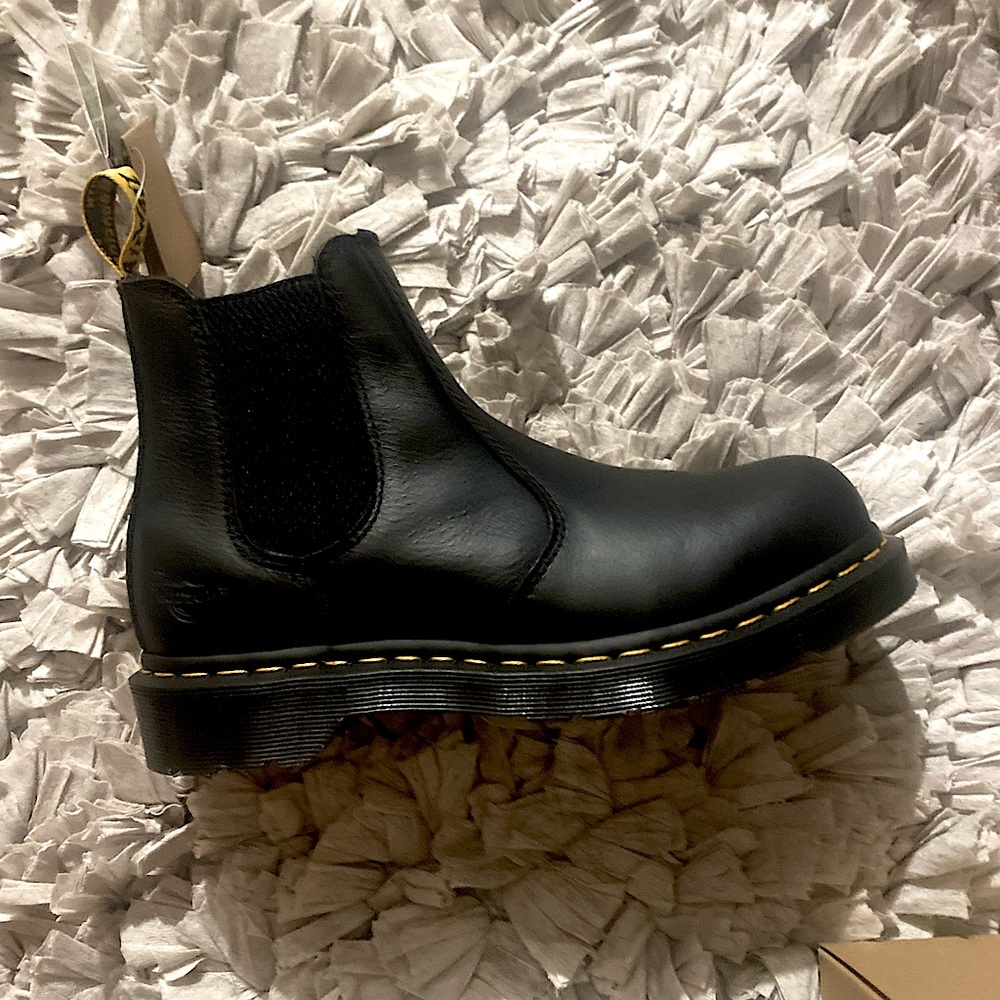 Doc Marten Chelsea boots